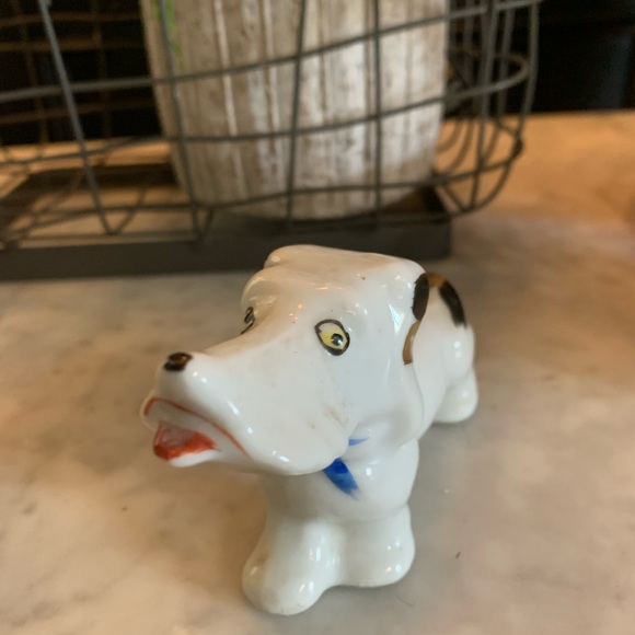 Porcelain dog figurine - Picture 2 of 4